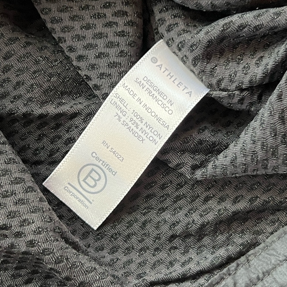 Athleta Black Crop Utility Wind Jacket For Women.… - image 4